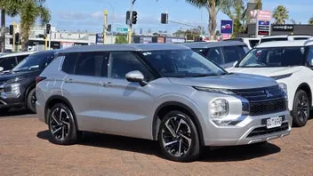 Mitsubishi Outlander 2024 photo 4