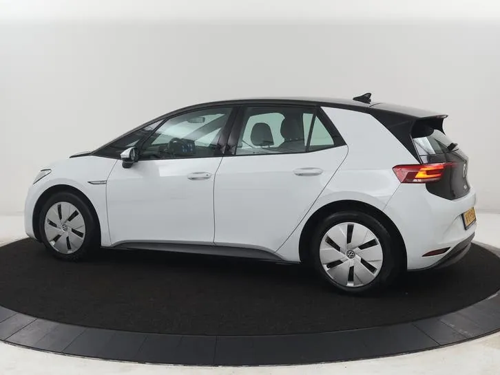 Volkswagen Id.3 2021 photo 2