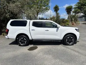 Nissan Navara 2023 photo 4