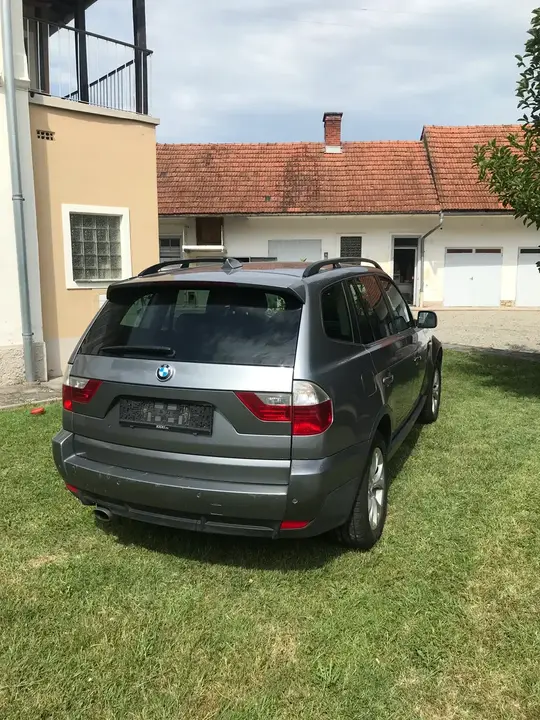 BMW X3 2009 photo 2