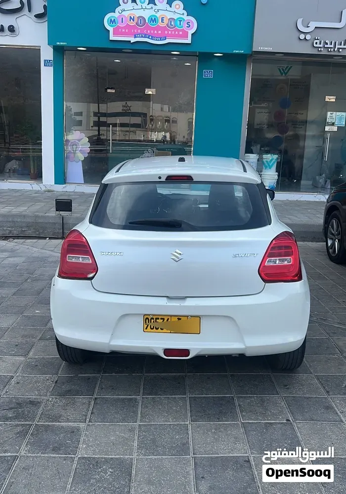 Suzuki Swift 2018 photo 2