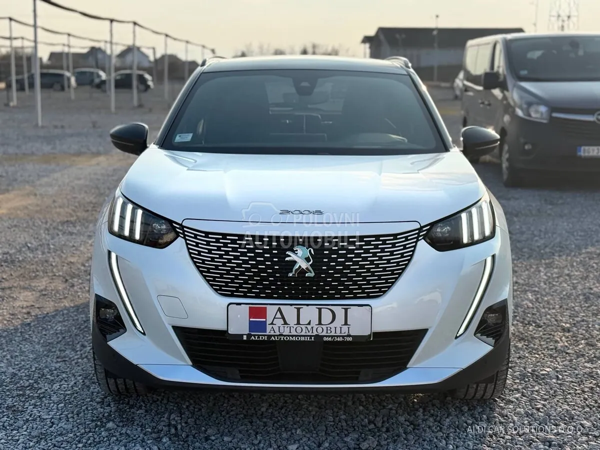 Peugeot 2008 2021 photo 2