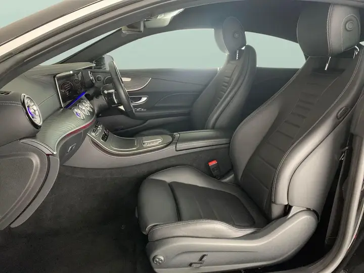 Mercedes-Benz E-Class 2022 photo 4