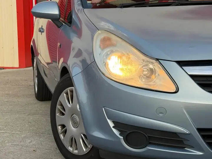Vauxhall Corsa 2006 photo 4