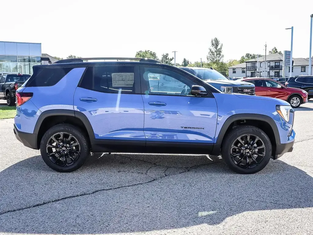 GMC Terrain 2027 photo 3