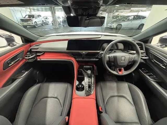 Toyota Crown Sport 2024 photo 2