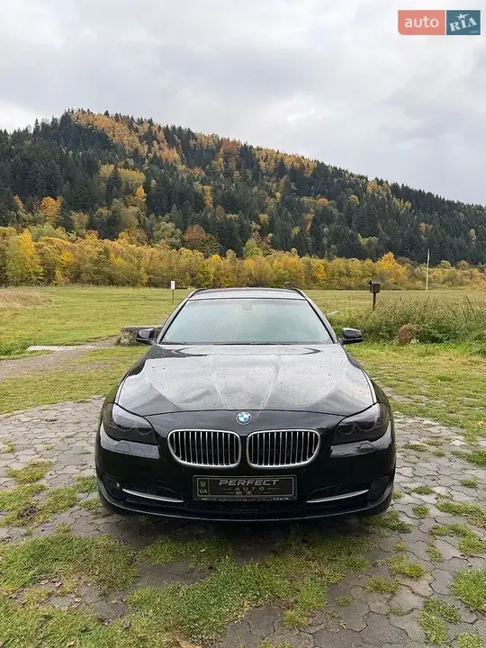 BMW 5 Series 2013 photo 2