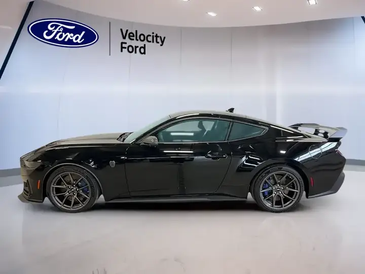 Ford Mustang 2025 photo 5