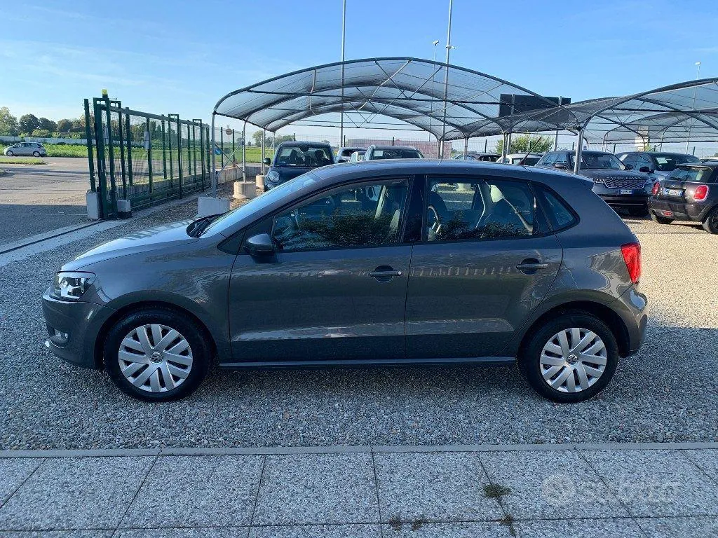 Volkswagen Polo 2013 photo 2