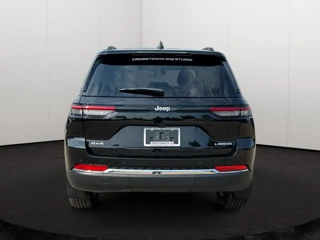 Jeep Grand Cherokee 2026 photo 5