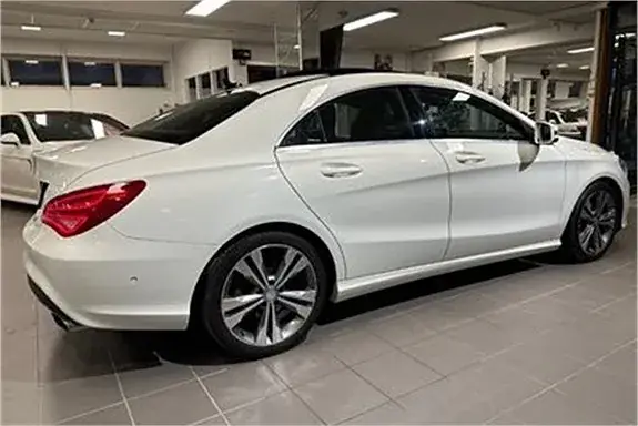 Mercedes-Benz Cla180 2015 photo 5