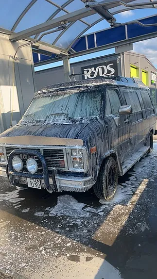 Chevrolet G20 1989 photo 2