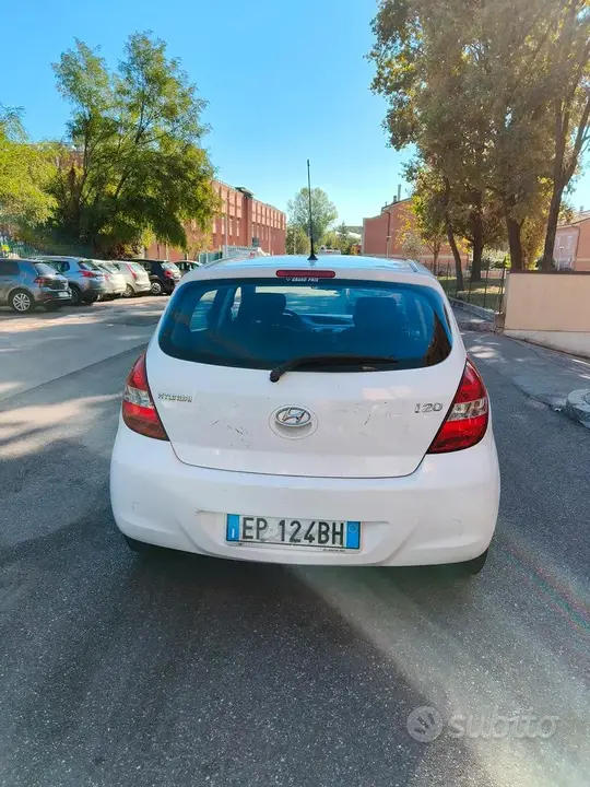 Hyundai I20 2012 photo 4