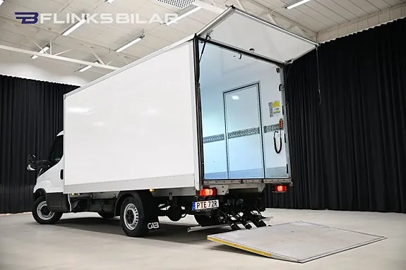 Iveco Daily 2023 photo 2