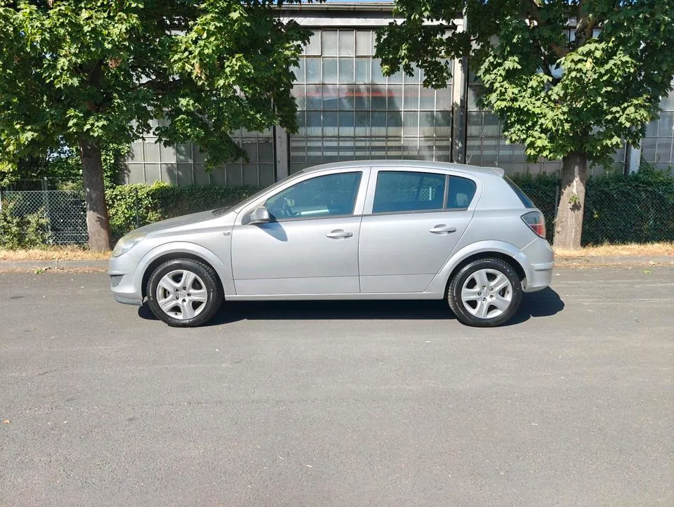 Opel Astra H