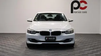 BMW 320I 2013 photo 3