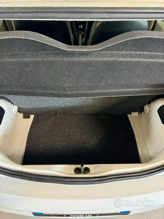 Volkswagen Up 2015 photo 5