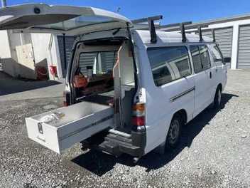 Mitsubishi L300 2011 photo 5