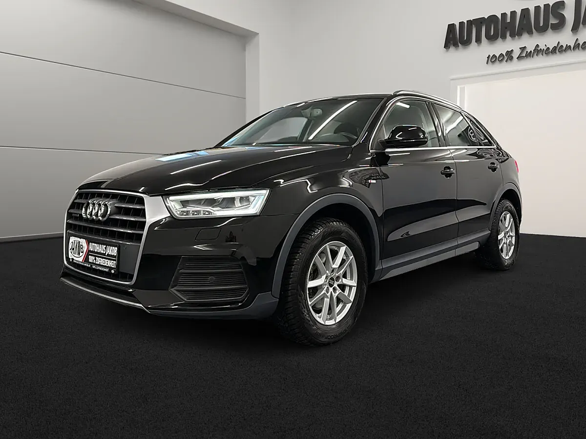 Audi Q3 2016 photo 2