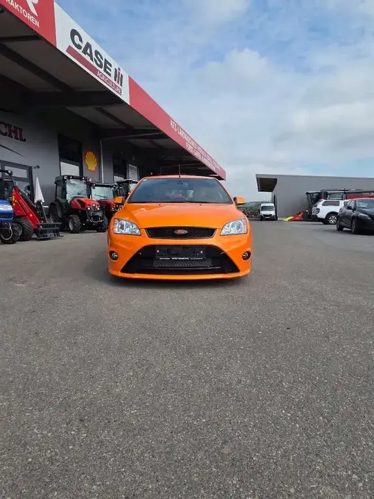 Ford Focus 2006 photo 2