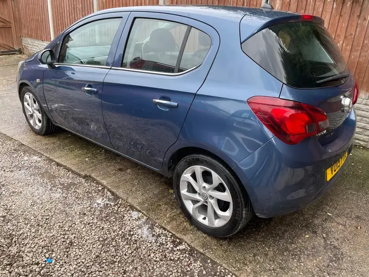 Vauxhall Corsa 2015 photo 2