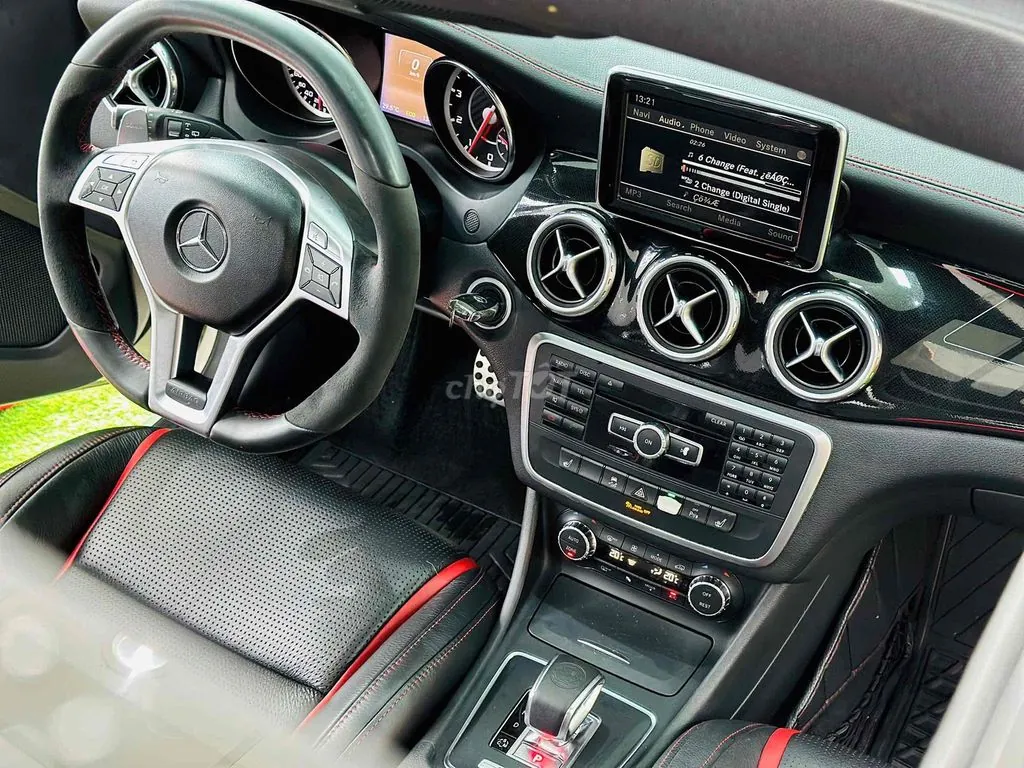 Mercedes-Benz Gla Class 2014 photo 3