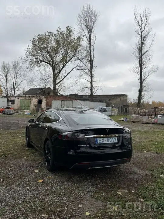 Tesla Model S 2014 photo 5