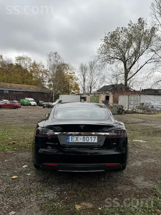 Tesla Model S 2014 photo 4