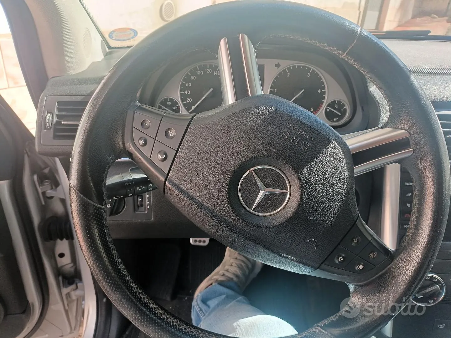 Mercedes-Benz B-Class 2012 photo 4