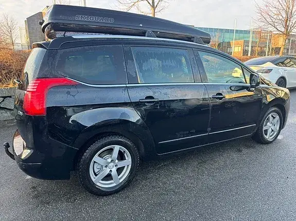 Peugeot 5008 2010 photo 4