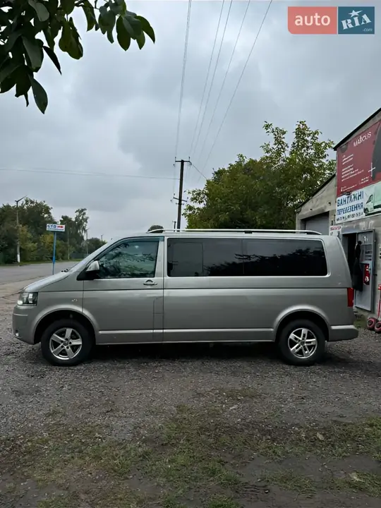 Volkswagen Caravelle
