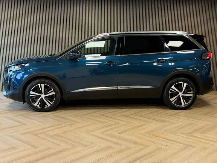 Peugeot 5008 2021 photo 3