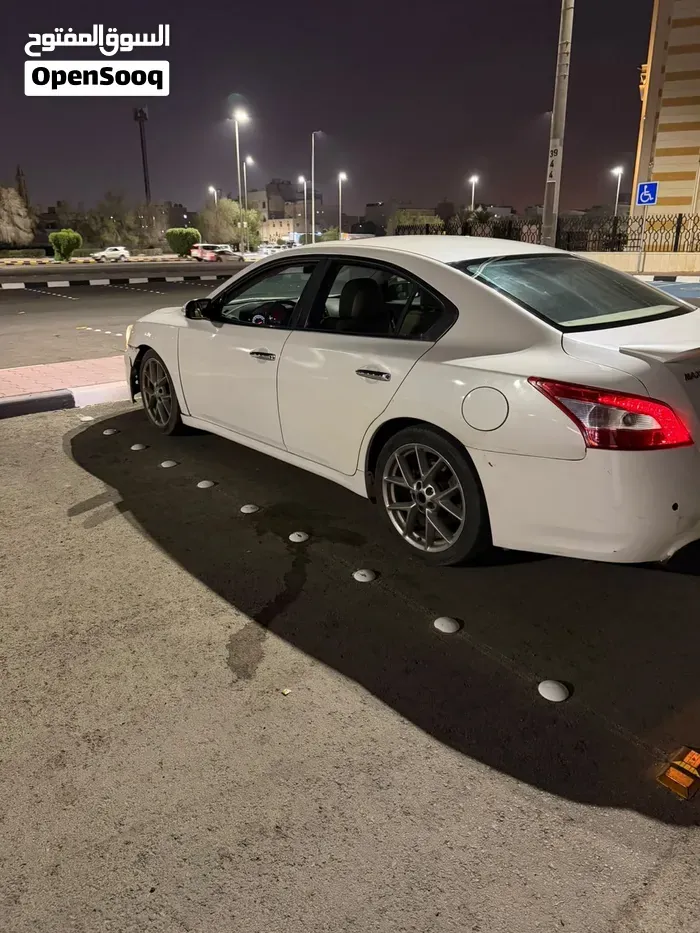 Nissan Maxima 2011 photo 3