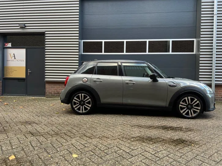 Mini Cooper S 2022 photo 2
