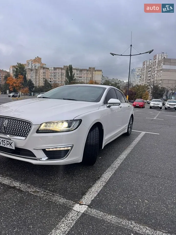 Lincoln Mkz