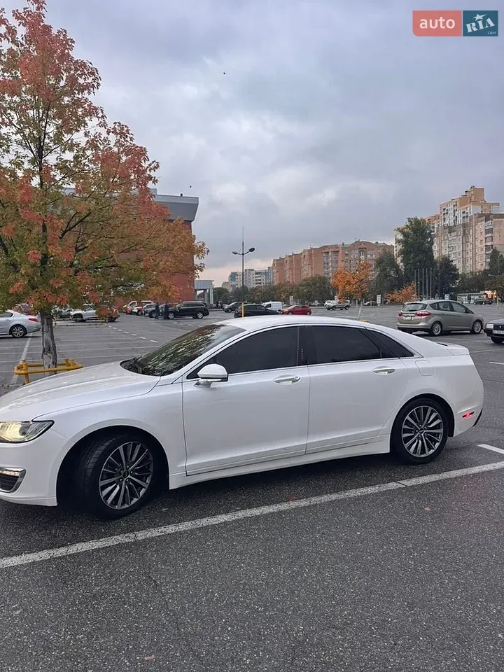 Lincoln Mkz 2018 photo 2