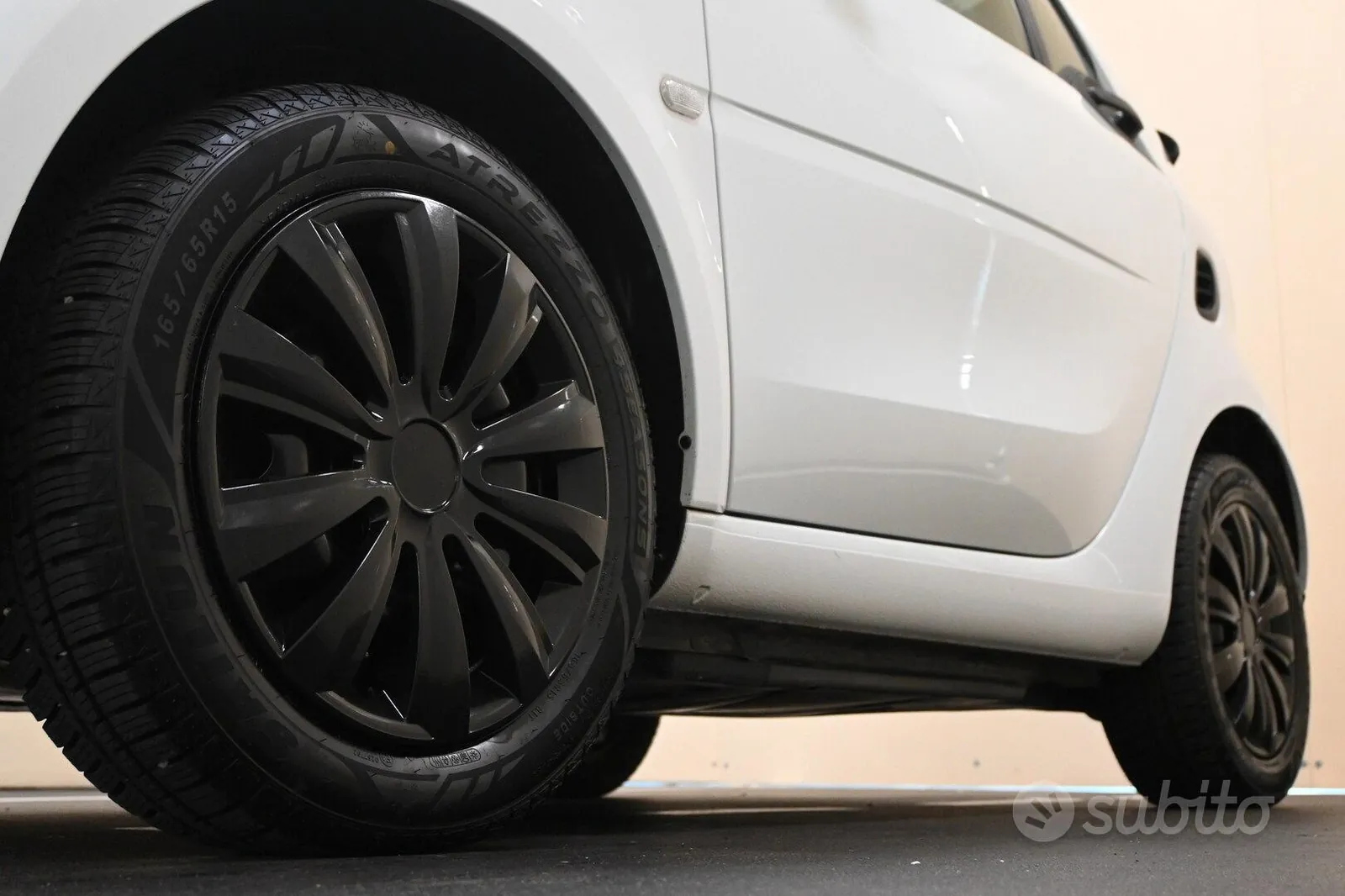 Smart Fortwo 2019 photo 4