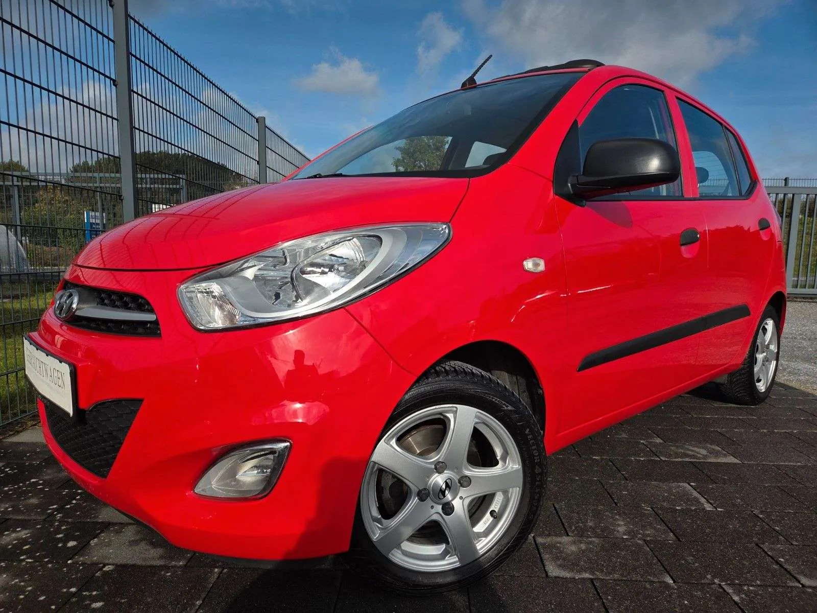 Hyundai I10 2013 photo 2