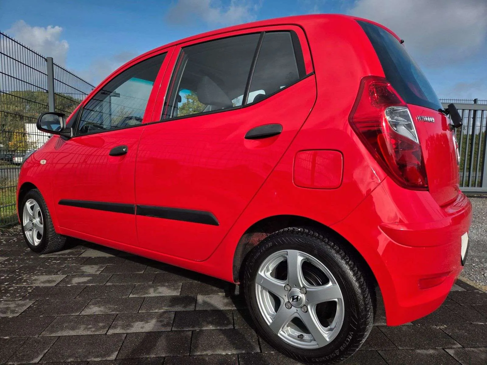 Hyundai I10 2013 photo 3