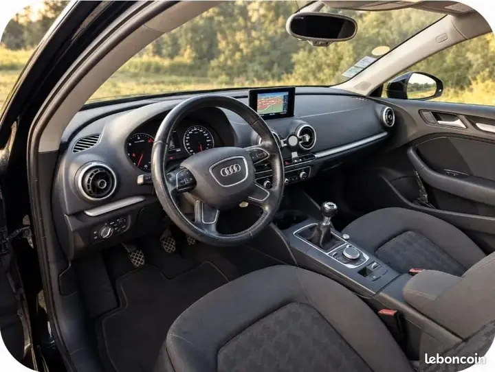 Audi A3 2015 photo 3