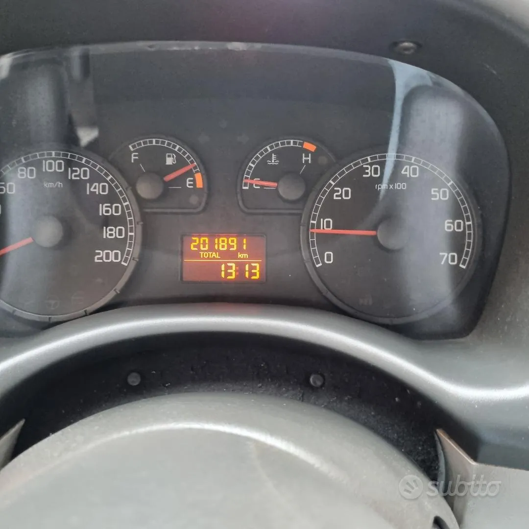 Fiat Punto 2003 photo 5