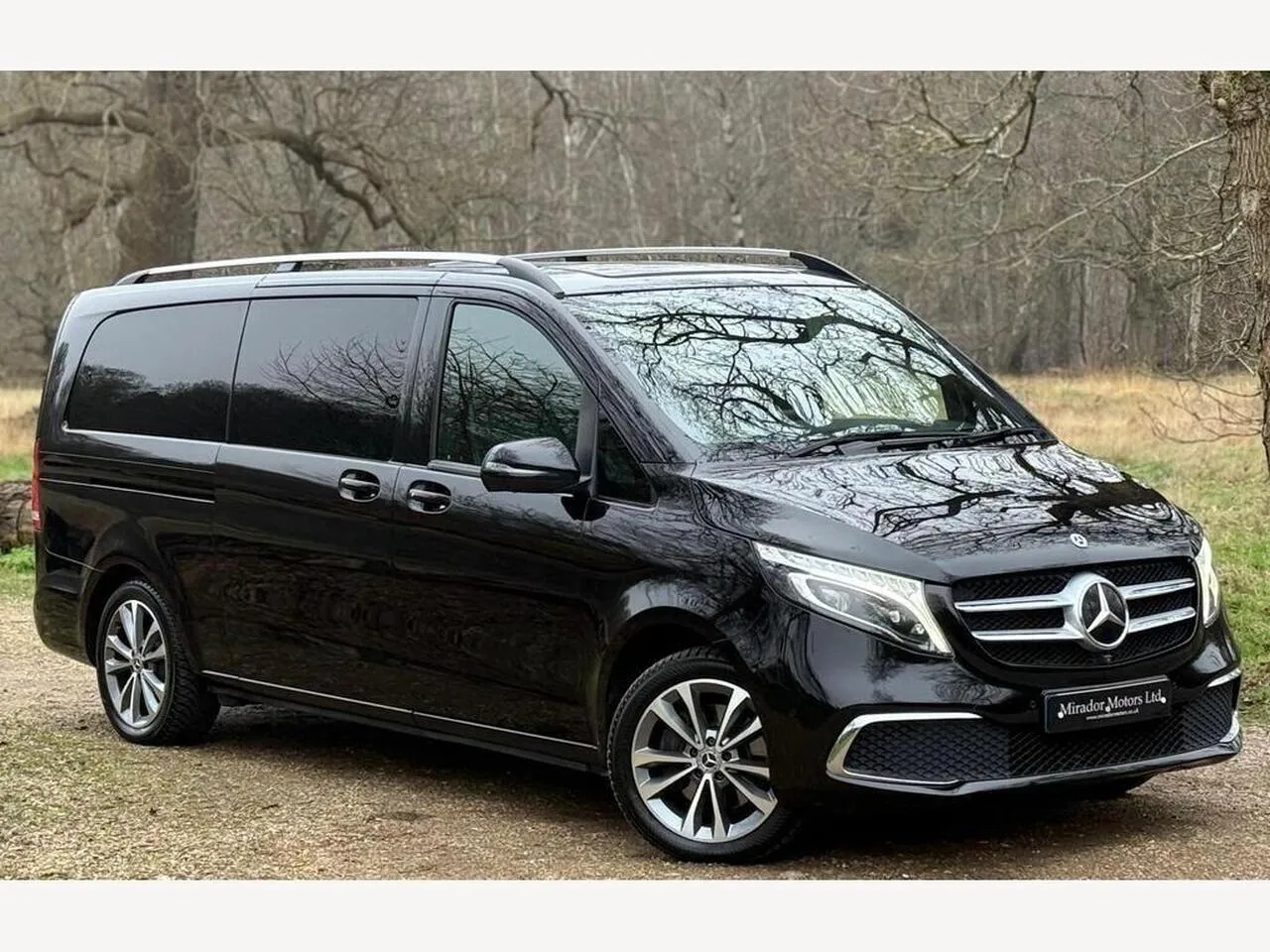Mercedes-Benz V220D