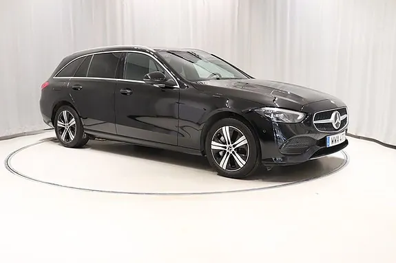 Mercedes-Benz C300 2024 photo 3