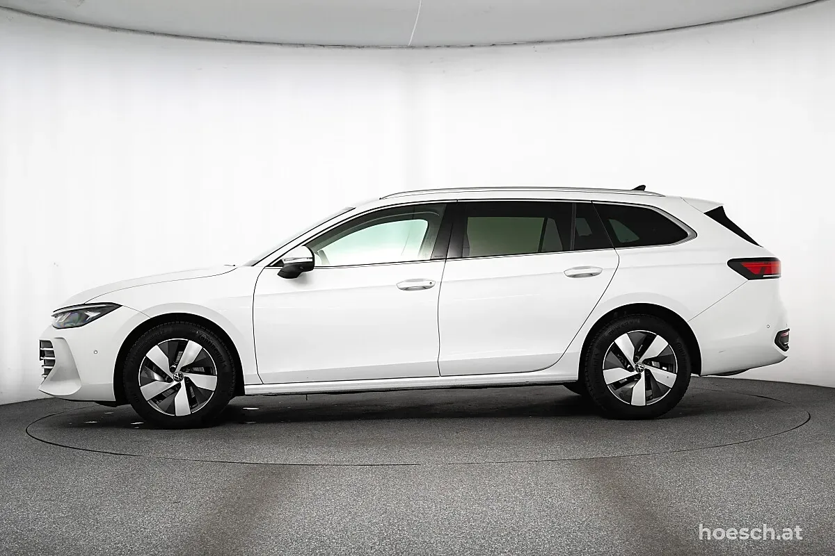 Volkswagen Passat 2025 photo 3