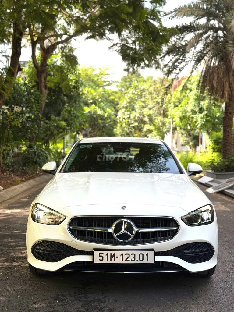 Mercedes-Benz C-Class 2023 photo 2