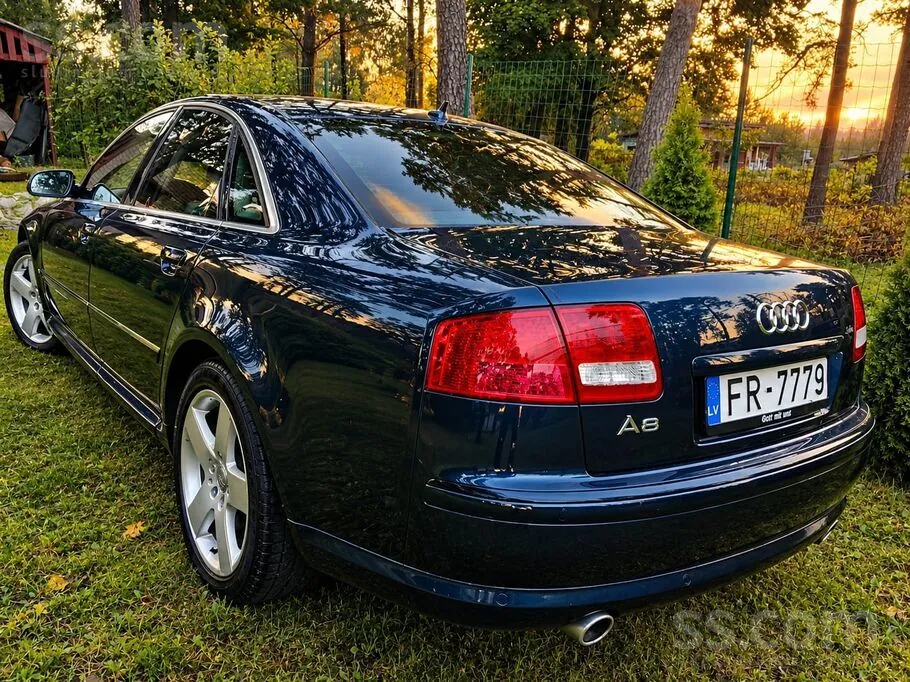 Audi A8 2005 photo 2