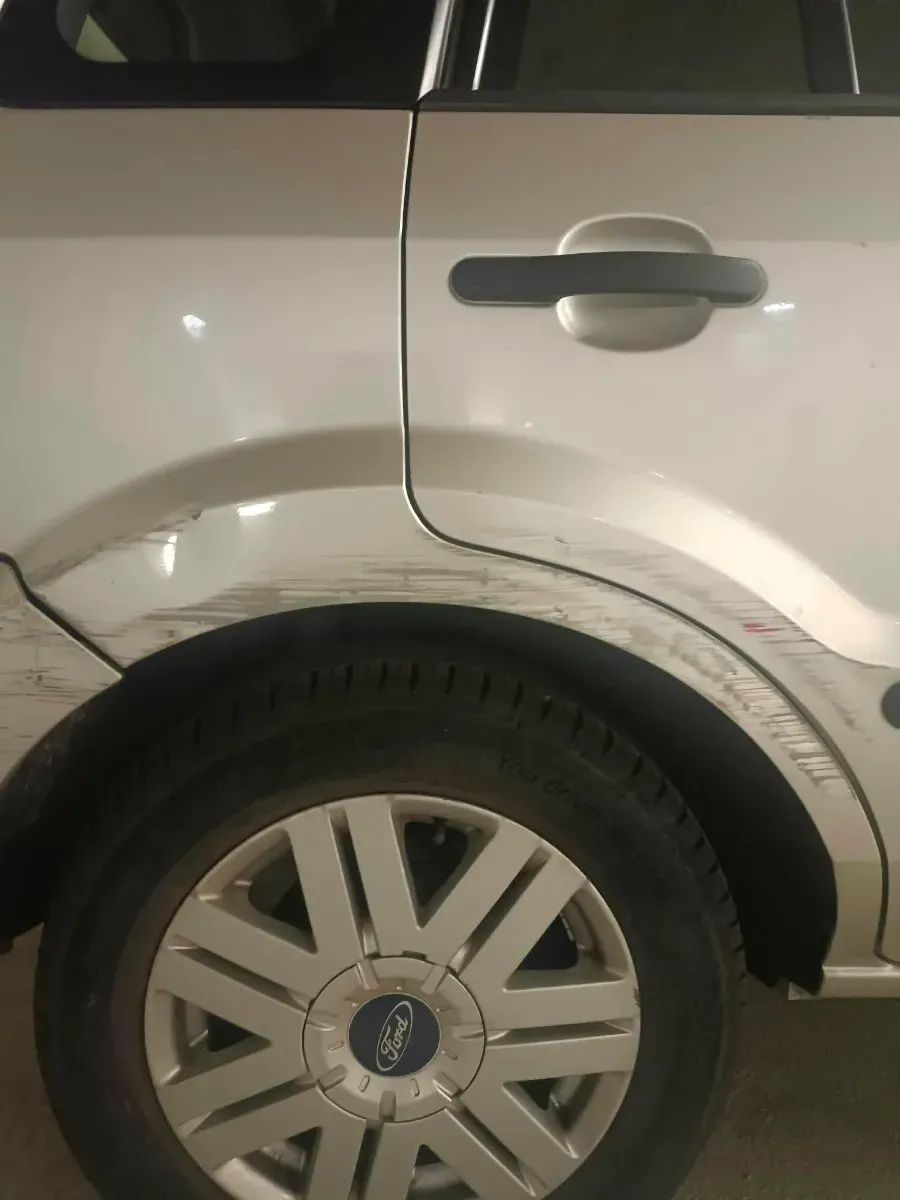 Ford Fusion 2005 photo 2