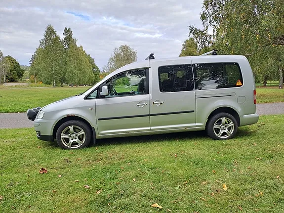 Volkswagen Caddy Maxi 2010 photo 5