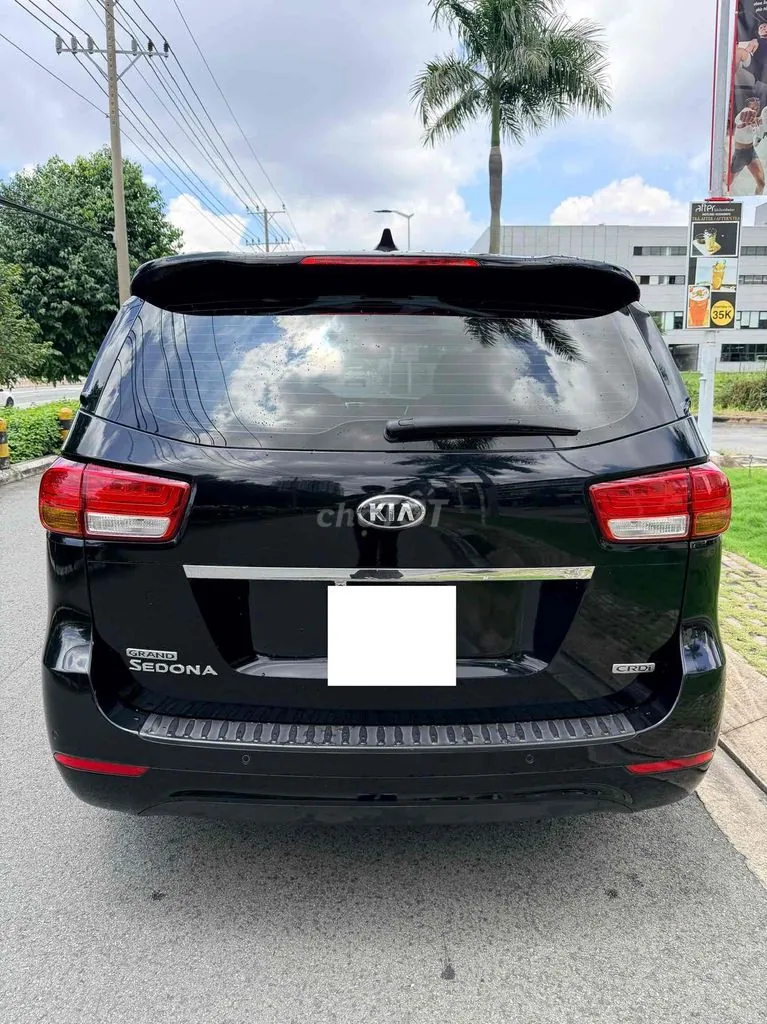 Kia Sedona 2016 photo 4