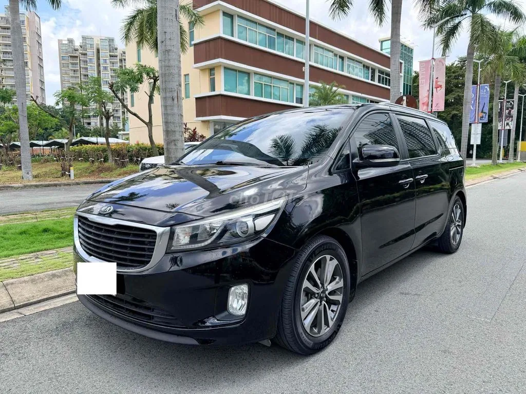 Kia Sedona 2016 photo 3